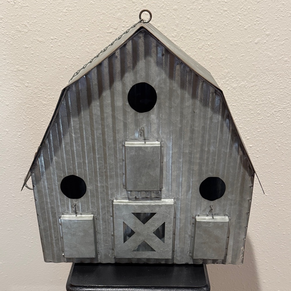 Galvanized Metal Barn-Shaped Birdhouse - Silver